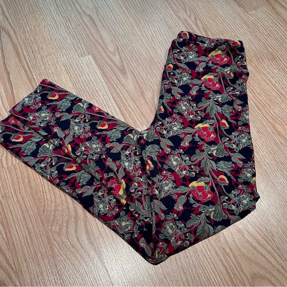 Lularoe leggings one size navy blue red
